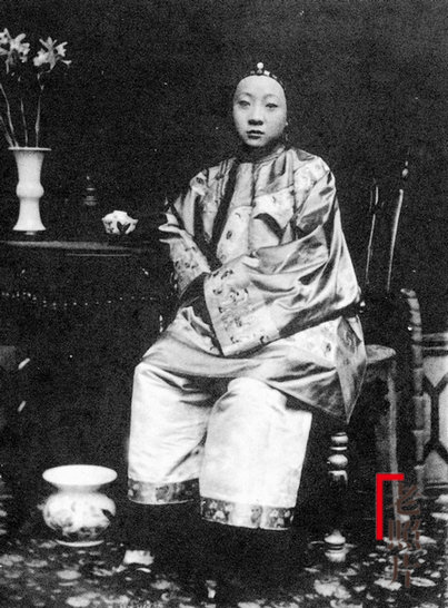 Loạt ảnh cũ phản ánh chân thực nhất về những phụ nữ người Hán vào cuối thời nhà Thanh - Ảnh 9.
