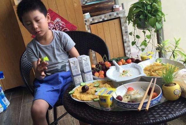 Con trai 5 tuổi phải vào viện cấp cứu sau bữa sáng, bố hối hận khi nghe bác sĩ chỉ rõ một sai lầm khi chế biến loại thực phẩm quen thuộc - Ảnh 1.
