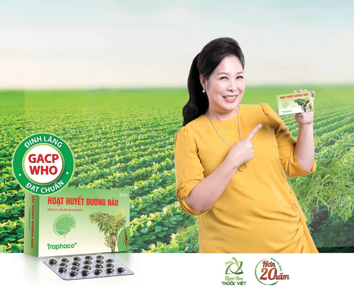 NSND Hồng Vân bất ngờ trổ tài đọc vè cực ngọt - Ảnh 3. NSND Hồng Vân bất ngờ trổ tài đọc vè cực ngọt - Ảnh 3.