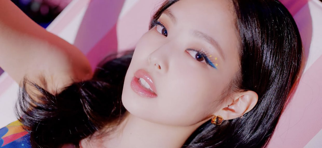 Loạt trends trang điểm hay ho được BLACKPINK lăng xê trong MV mới mà dễ là bạn đã bỏ qua, giờ hóng ngay còn kịp  - Ảnh 5.