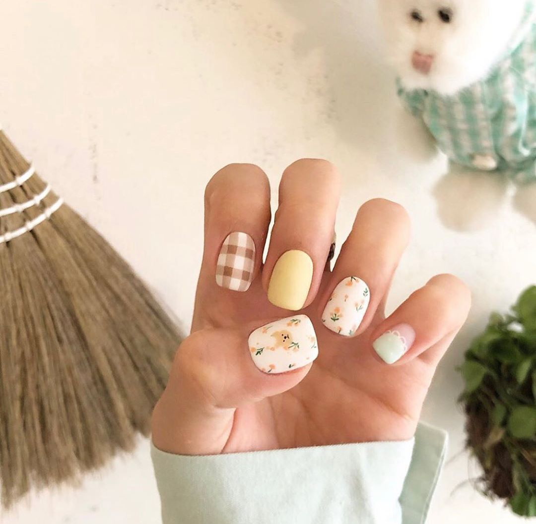 50 Mẫu Nail Nhẹ Nhàng Đi Học Cực Hợp Mùa Tựu Trường | Vistyle