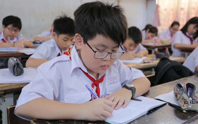 Hà Nội thông báo hạ điểm chuẩn song bằng 7 trường THCS - Ảnh 1.