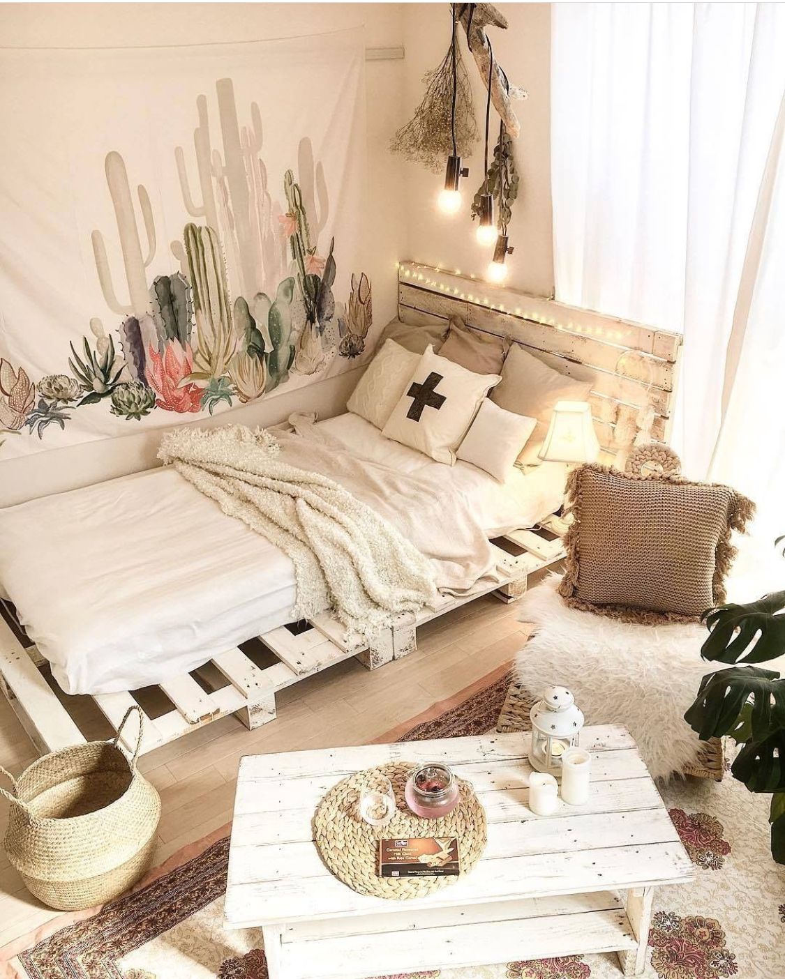 Làm mới phòng ngủ với muôn kiểu giường pallet xinh độc lạ, được nhiều chị em “nghiện nhà” chọn lựa - Ảnh 7.