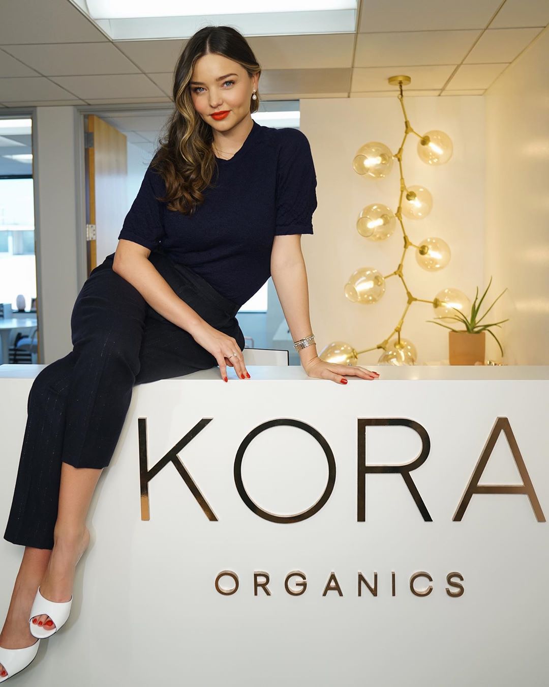 Miranda Kerr has a series of formulas for dressing super young and beautiful, no wonder few people expect her to be 37 years old - Photo 10.