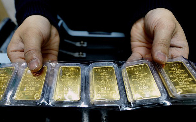 Giá vàng trong nước chính thức vượt mốc 60 triệu đồng/lượng - Ảnh 2.
