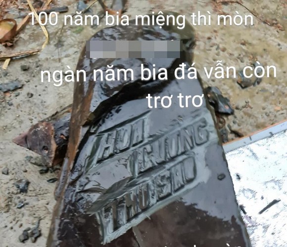 Mừng nhà mới, cô dâu 63 tuổi ở Cao Bằng dựng hẳn bia đá khắc tên hai vợ chồng khiến dân mạng choáng váng vì cho là "điềm gở" - Ảnh 2. Mừng nhà mới, cô dâu 63 tuổi ở Cao Bằng dựng hẳn bia đá khắc tên hai vợ chồng khiến dân mạng choáng váng vì cho là "điềm gở" - Ảnh 2.