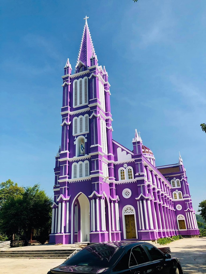 Dân tình thích mê với nhà thờ như trời Tây ở Nam Định