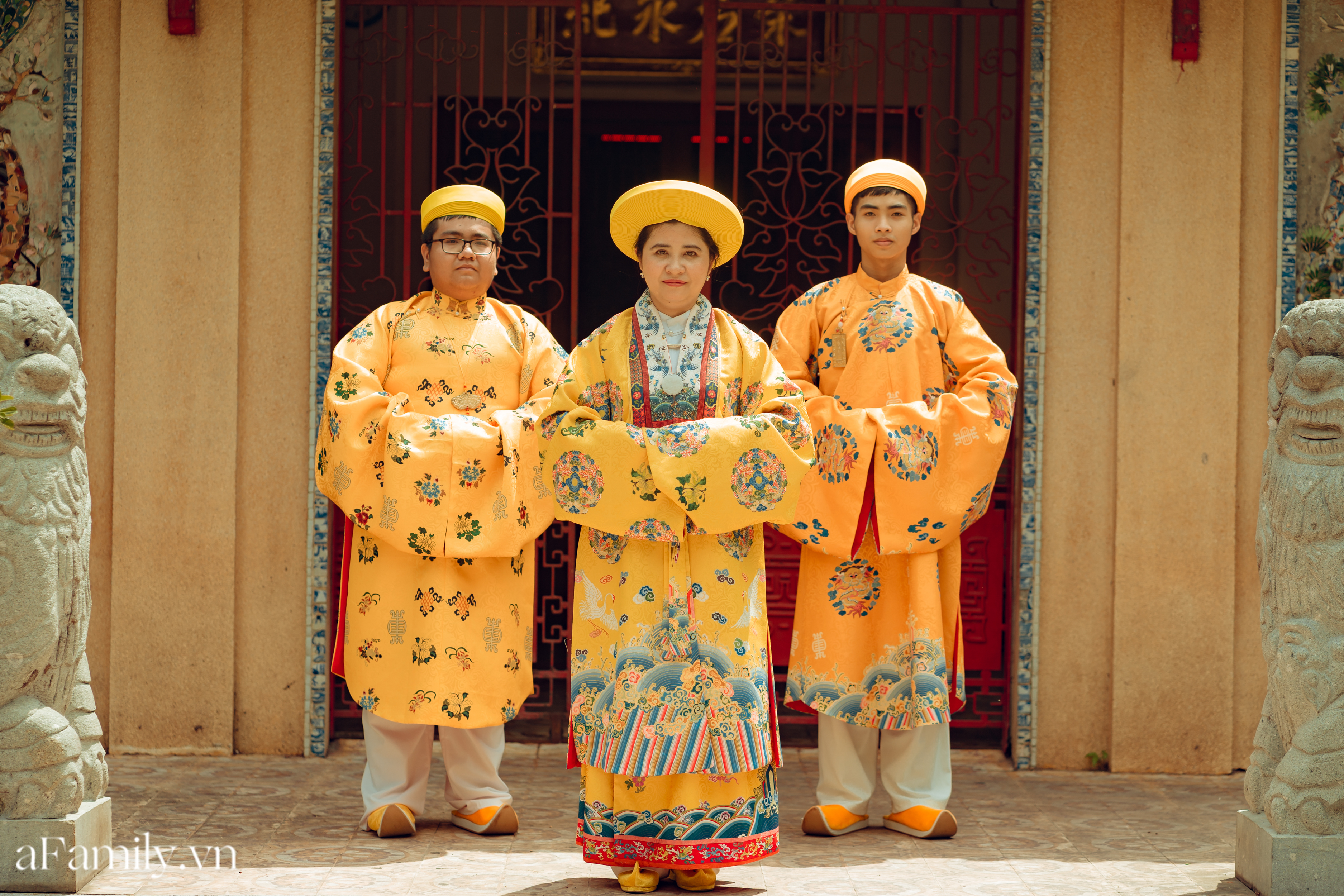 Nhóm học sinh cấp 3 tìm về nét đẹp truyền thống, diện nguyên dàn cổ phục Việt chụp ảnh kỷ yếu, nhanh chóng thành tạo &quot;hot trend&quot; trên mạng xã hội - Ảnh 8.