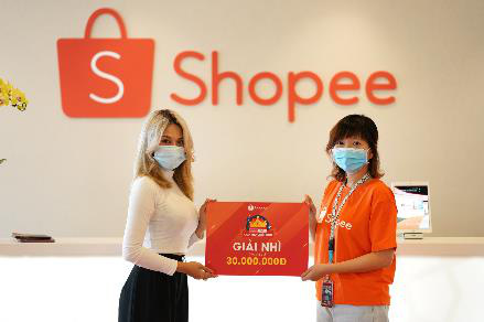 Đam mê livestream, nữ streamer 9X chiến thắng chương trình Vua Chốt Đơn của Shopee - Ảnh 4. Đam mê livestream, nữ streamer 9X chiến thắng chương trình Vua Chốt Đơn của Shopee - Ảnh 4.