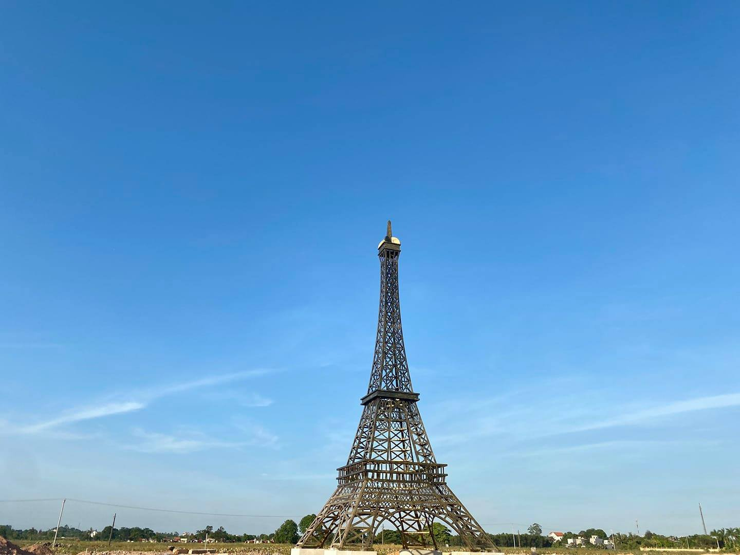 Paris: Hình ảnh tháp Eiffel vào buổi tối | Đi giang hồ với người tình trăm  năm