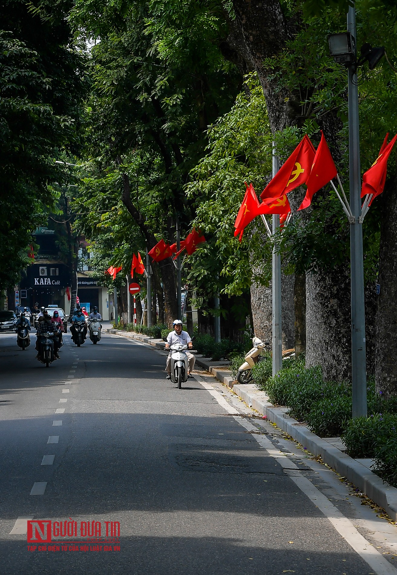 Thủ đô trang hoàng cờ hoa chào mừng Quốc khánh 2/9 - Ảnh 9.