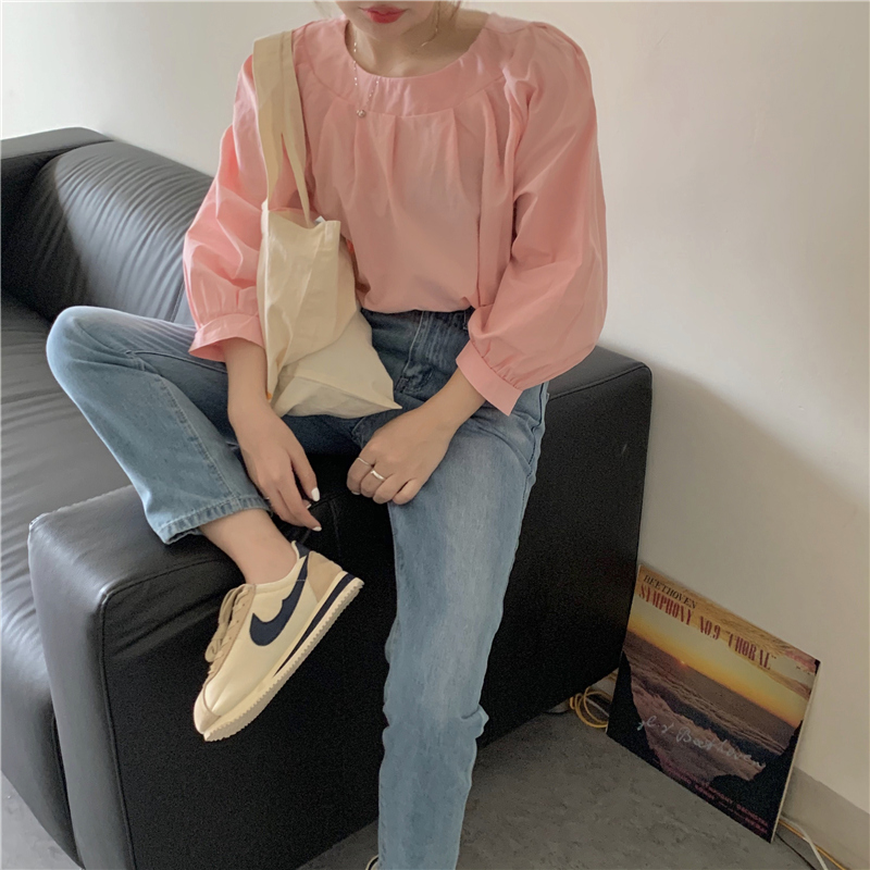 Áo blouse trơn màu đúng là chân ái của nàng công sở, có đến 10 cách diện mà cách nào cũng sang xịn hết cỡ - Ảnh 9. Áo blouse trơn màu đúng là chân ái của nàng công sở, có đến 10 cách diện mà cách nào cũng sang xịn hết cỡ - Ảnh 9.