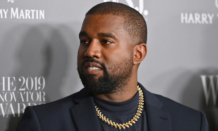 SỐC: Kanye West điên cuồng đăng clip đi tiểu lên cúp Grammy kèm 168 bài đăng khủng bố Twitter suốt 5 tiếng rạng sáng nay - Ảnh 3.