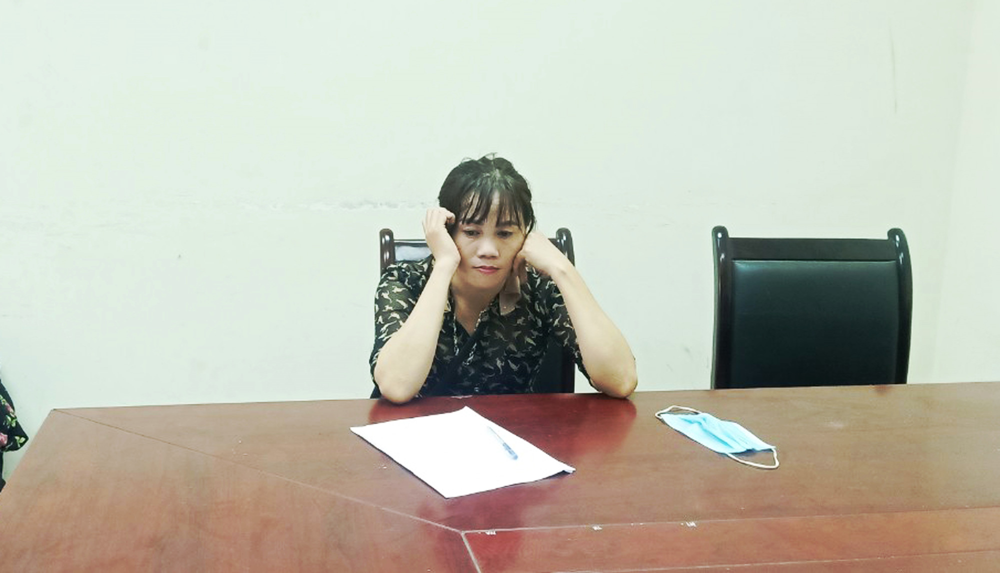 Thương chị quen biết, anh tài xế giúp người phụ nữ nép trong cabin để ... trốn cách ly - Ảnh 2. Thương chị quen biết, anh tài xế giúp người phụ nữ nép trong cabin để ... trốn cách ly - Ảnh 2.