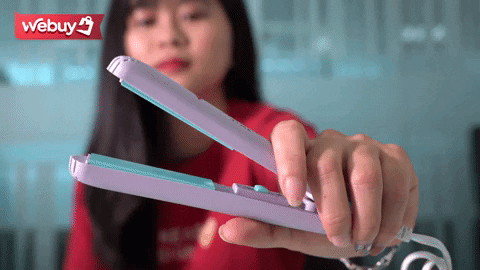Máy là tóc mini giá chỉ 40.000 đồng giúp chị em sáng duỗi tóc thẳng nữ tính đi học, tối làm xoăn lên đồ đi quẩy?! - Ảnh 3. Máy là tóc mini giá chỉ 40.000 đồng giúp chị em sáng duỗi tóc thẳng nữ tính đi học, tối làm xoăn lên đồ đi quẩy?! - Ảnh 3.