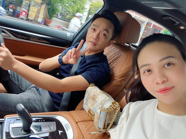 Đàm Thu Trang khoe khoảnh khắc cực yêu của con gái, nhìn tay chân mũm mĩm mà ai cũng xuýt xoa - Ảnh 4. Đàm Thu Trang khoe khoảnh khắc cực yêu của con gái, nhìn tay chân mũm mĩm mà ai cũng xuýt xoa - Ảnh 4.