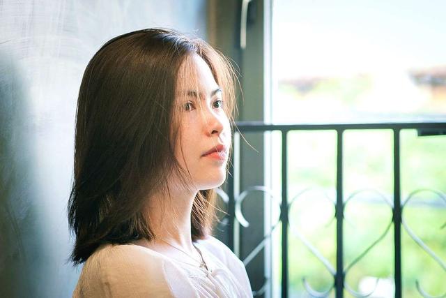 Vào ngày xử án, người chồng không thể đến được vì một `` sự kiện định mệnh '' khiến người vợ bật khóc và anh ta phải thốt lên câu `` hối hận cả đời là phải ly hôn với em ''. Ảnh 1. Vào ngày xử án, người chồng không thể đến được vì một `` sự kiện định mệnh '' khiến người vợ bật khóc và anh ta phải thốt lên câu `` hối hận cả đời là phải ly hôn với em ''. Ảnh 1.