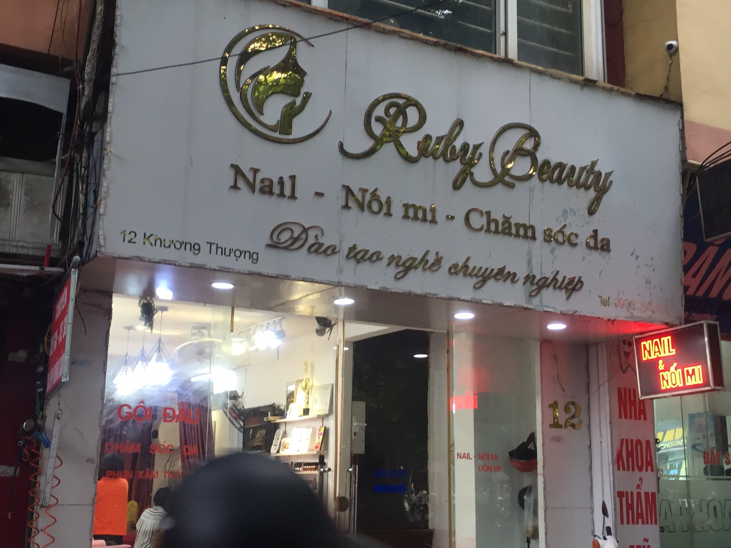 “Nhốn nháo” thị trường mua bán chứng chỉ hành nghề làm đẹp - Ảnh 2. “Nhốn nháo” thị trường mua bán chứng chỉ hành nghề làm đẹp - Ảnh 2.