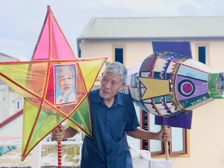 Người giữ 'hồn' Trung thu xưa giữa lòng thành phố - Ảnh 9. Người giữ 'hồn' Trung thu xưa giữa lòng thành phố - Ảnh 9.