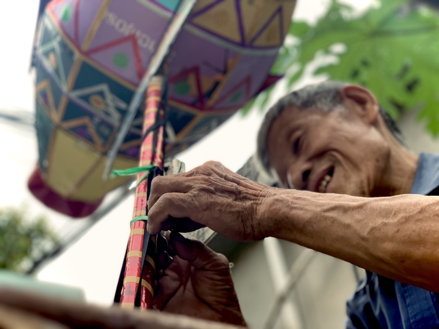 Người giữ 'hồn' Trung thu xưa giữa lòng thành phố - Ảnh 6. Người giữ 'hồn' Trung thu xưa giữa lòng thành phố - Ảnh 6.