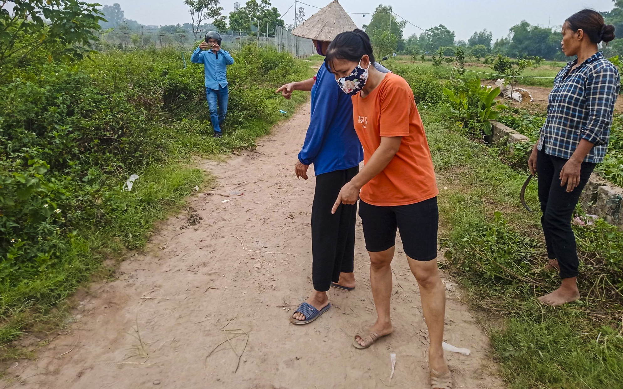 Nghi phạm sát hại vợ rồi cầm dao tự sát: Chưa bao giờ to tiếng với vợ con, gần đây có dấu hiệu bất thường - Ảnh 1.