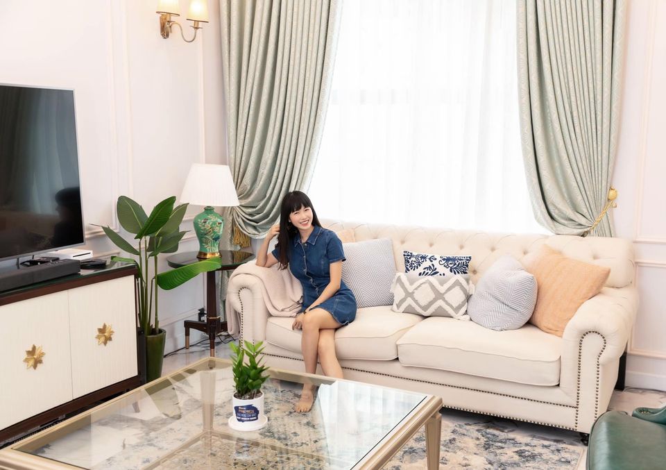 Cận cảnh căn biệt thự 2 mặt tiền hoành tráng của vợ chồng Đăng Khôi - Ảnh 5. Cận cảnh căn biệt thự 2 mặt tiền hoành tráng của vợ chồng Đăng Khôi - Ảnh 5.