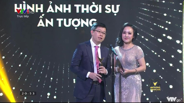 VTV Awards 2020: BTV Diễm Quỳnh rạng rỡ khoe ảnh cùng đàn em, BTV Hoài Anh xuất hiện với vai trò mới, nhìn cả hai chẳng ai đoán ra tuổi - Ảnh 5. VTV Awards 2020: BTV Diễm Quỳnh rạng rỡ khoe ảnh cùng đàn em, BTV Hoài Anh xuất hiện với vai trò mới, nhìn cả hai chẳng ai đoán ra tuổi - Ảnh 5.