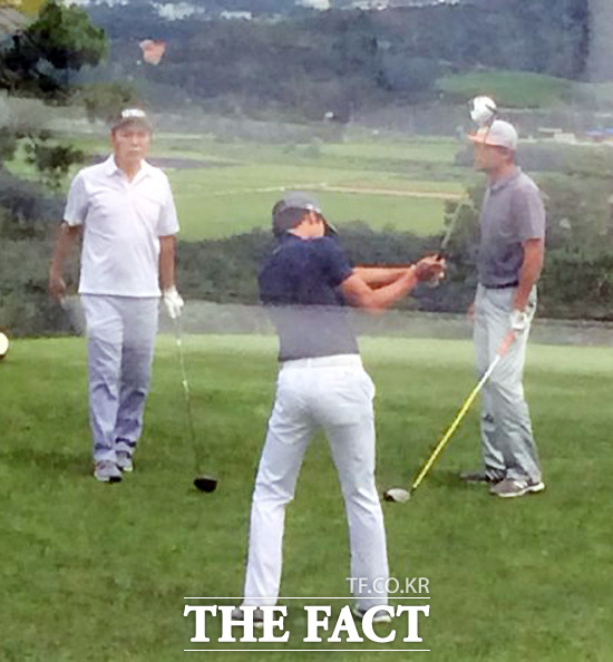 Hyun Bin và Son Ye Jin phải lòng nhau nhờ vào "bà mối" là trò chơi "ma sói" - Ảnh 3. Hyun Bin và Son Ye Jin phải lòng nhau nhờ vào "bà mối" là trò chơi "ma sói" - Ảnh 3.