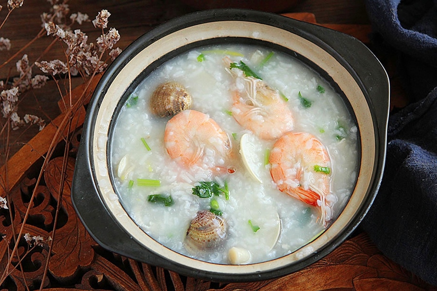 Trời lạnh ngại ra ngoài, bữa sáng cứ nấu món cháo này thì đảm bảo đủ chất mà ấm bụng vô cùng - Ảnh 6. Trời lạnh ngại ra ngoài, bữa sáng cứ nấu món cháo này thì đảm bảo đủ chất mà ấm bụng vô cùng - Ảnh 6.