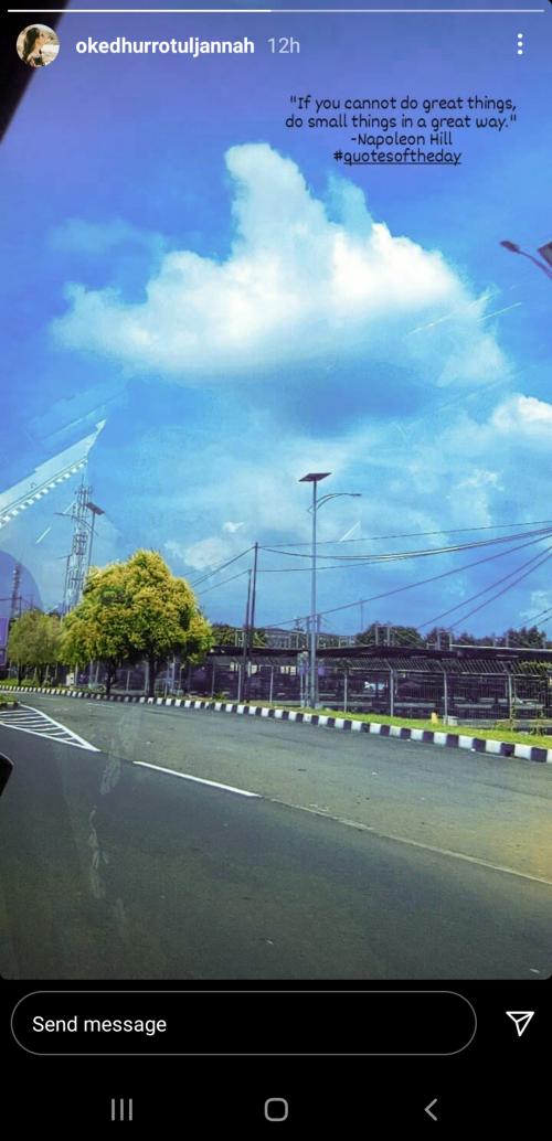 Máy bay rơi ở Indonesia: Hình ảnh đầu tiên về những nữ tiếp viên hàng không xinh đẹp và tài giỏi trên chuyến bay định mệnh - Ảnh 5. Máy bay rơi ở Indonesia: Hình ảnh đầu tiên về những nữ tiếp viên hàng không xinh đẹp và tài giỏi trên chuyến bay định mệnh - Ảnh 5.