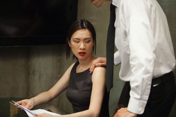 Nghe được chồng ví con riêng của vợ như "của nợ", cô vợ mới cưới để lại một thứ rồi đưa con bỏ đi khiến chồng "xanh mặt" - Ảnh 2. Nghe được chồng ví con riêng của vợ như "của nợ", cô vợ mới cưới để lại một thứ rồi đưa con bỏ đi khiến chồng "xanh mặt" - Ảnh 2.