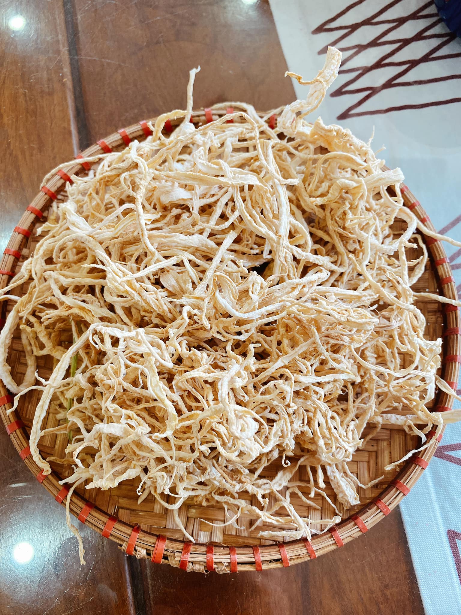 M&oacute;n ăn rẻ b&egrave;o h&uacute;t 13k like tr&ecirc;n hội "Y&ecirc;u bếp": Chủ thớt bật m&iacute; tất tần tật c&aacute;ch l&agrave;m, kể lu&ocirc;n cả c&aacute;i m&ugrave;i "gh&ecirc; qu&aacute;" khi đang phơi dở - Ảnh 7.