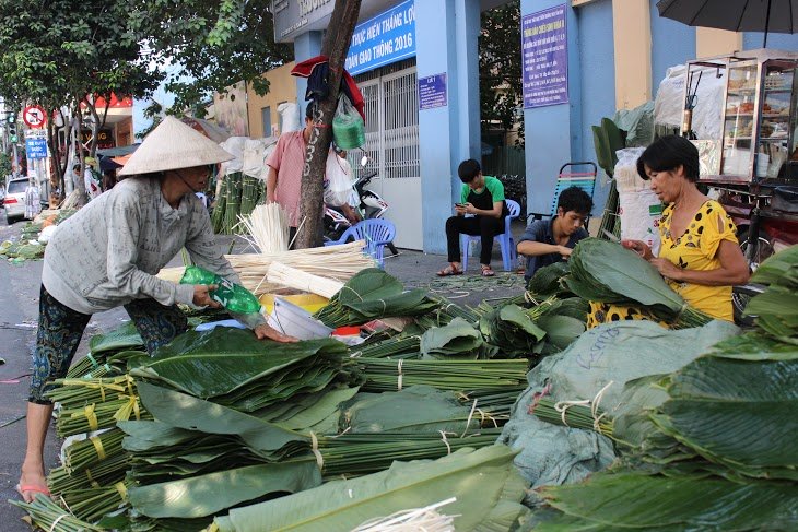 Những phiên chợ chỉ họp một lần duy nhất vào trước Tết ở Sài Gòn - Ảnh 2.