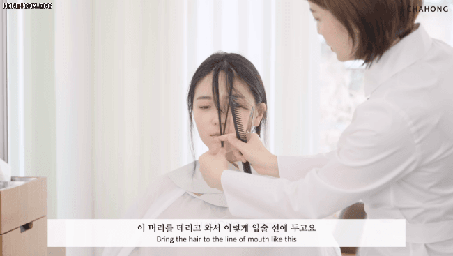 Hair stylist nổi tiếng Hàn Quốc hướng dẫn cách tự cắt tóc mái thưa chỉ với 4 bước, xinh xẻo và làm nhỏ mặt cực đỉnh - Ảnh 5.