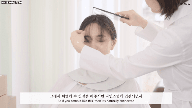 Hair stylist nổi tiếng Hàn Quốc hướng dẫn cách tự cắt tóc mái thưa chỉ với 4 bước, xinh xẻo và làm nhỏ mặt cực đỉnh - Ảnh 10.