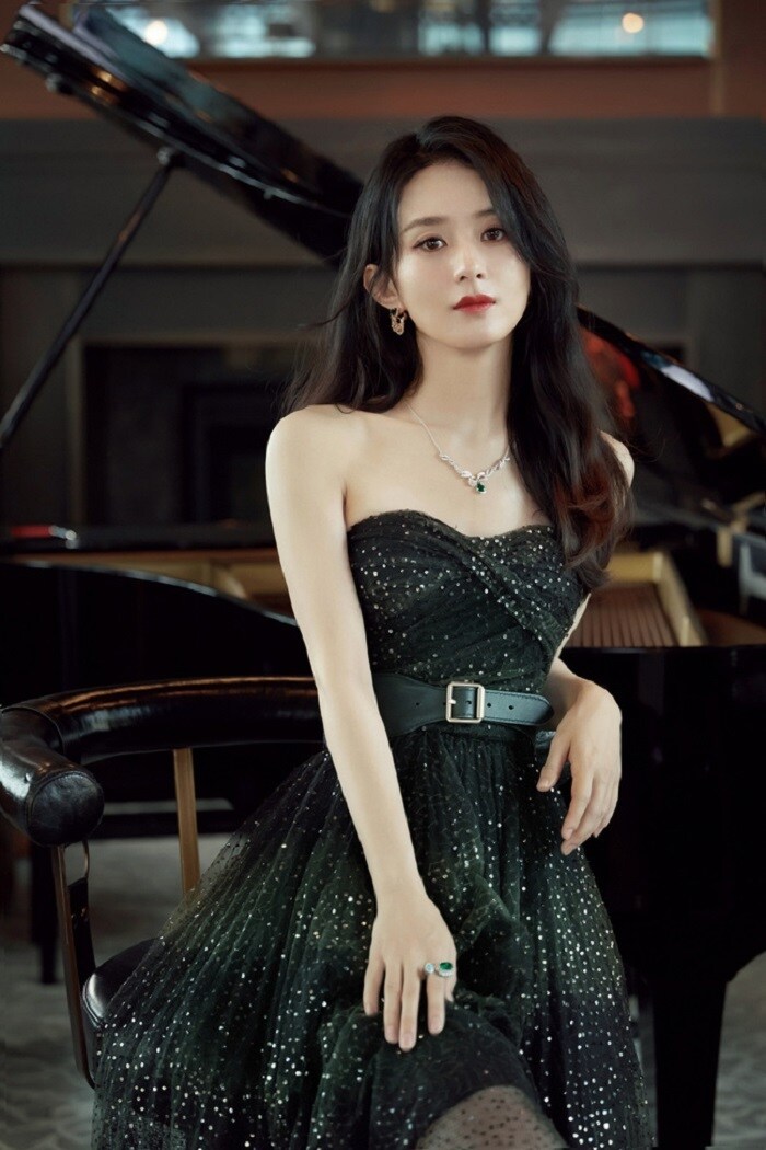 Vợ chồng Lưu Thi Thi - Ngô Kỷ Long bỗng thành tỷ phú đô la chỉ sau 1 đêm, Cnet choáng nặng với số tiền khủng - Ảnh 3. Vợ chồng Lưu Thi Thi - Ngô Kỷ Long bỗng thành tỷ phú đô la chỉ sau 1 đêm, Cnet choáng nặng với số tiền khủng - Ảnh 3.