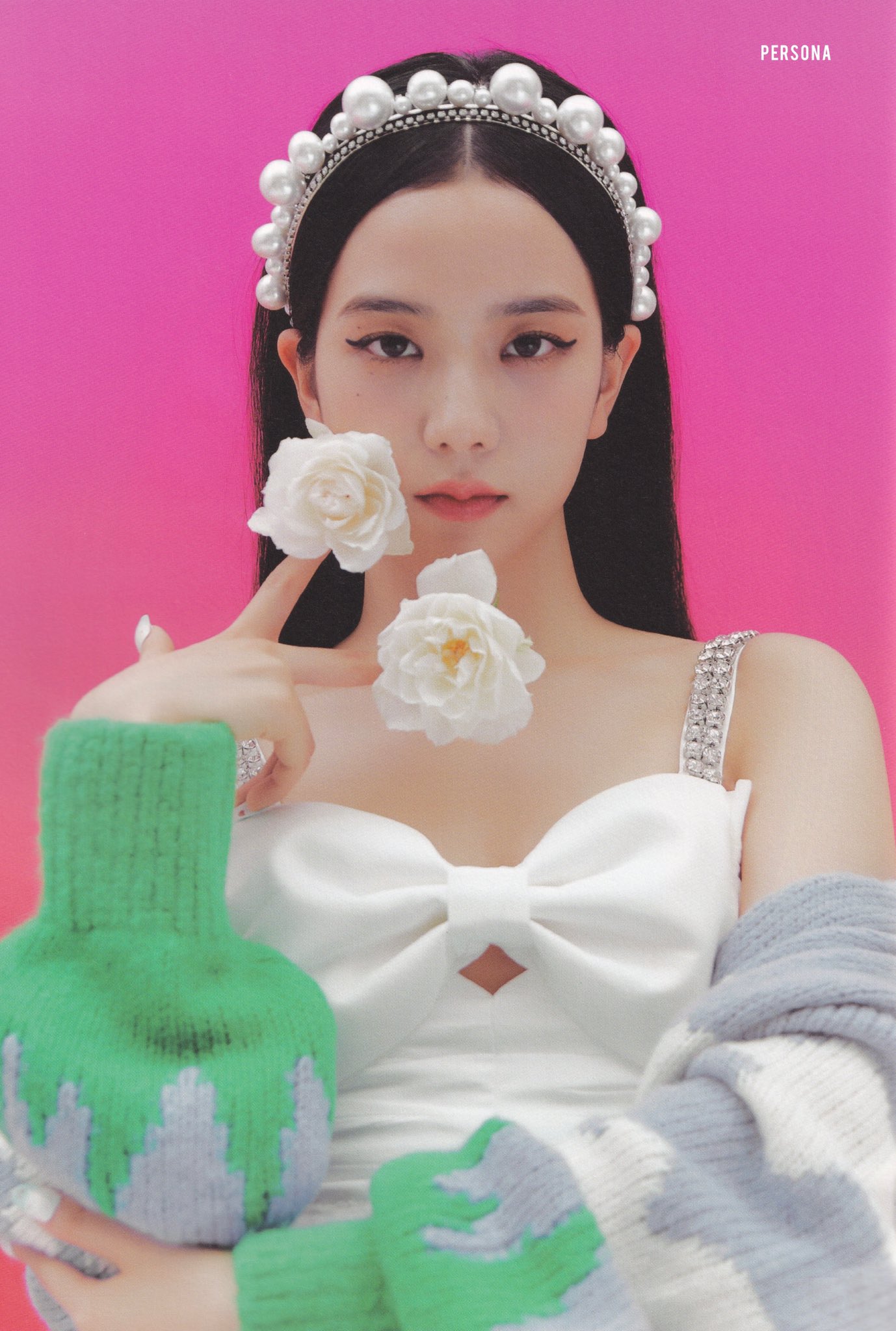 Đúng là "idol đẹp như Hoa hậu": Jisoo lấn át Nhiệt Ba khi đụng hàng, còn khơi lại vụ diện đồ nhái của Lan Ngọc - Ảnh 1. Đúng là "idol đẹp như Hoa hậu": Jisoo lấn át Nhiệt Ba khi đụng hàng, còn khơi lại vụ diện đồ nhái của Lan Ngọc - Ảnh 1.