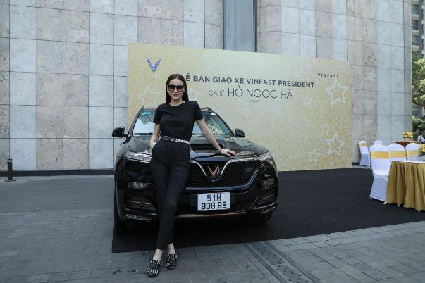 Tin tưởng thương hiệu xe Việt, Hà Hồ - Kim Lý mua liền 5 chiếc VinFast làm quà tặng người thân - Ảnh 2.
