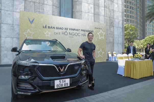 Tin tưởng thương hiệu xe Việt, Hà Hồ - Kim Lý mua liền 5 chiếc VinFast làm quà tặng người thân - Ảnh 3.
