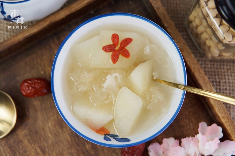 Trái cây này mùa đông bán đầy, mua về nấu chè ăn hàng ngày thì da căng mịn đến ngỡ ngàng! - Ảnh 8.