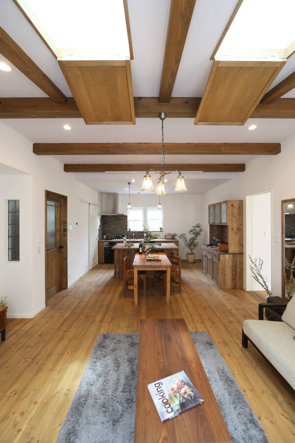 Căn nhà cấp 4 đầy đủ chức năng tạo ấn tượng với vẻ đẹp thô mộc bình dị của gỗ - Ảnh 13.