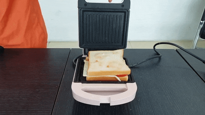 Tết này thử đổi gió đồ ăn cho bọn trẻ bằng máy nướng sandwich giá 300k trên mạng xem - Ảnh 7.