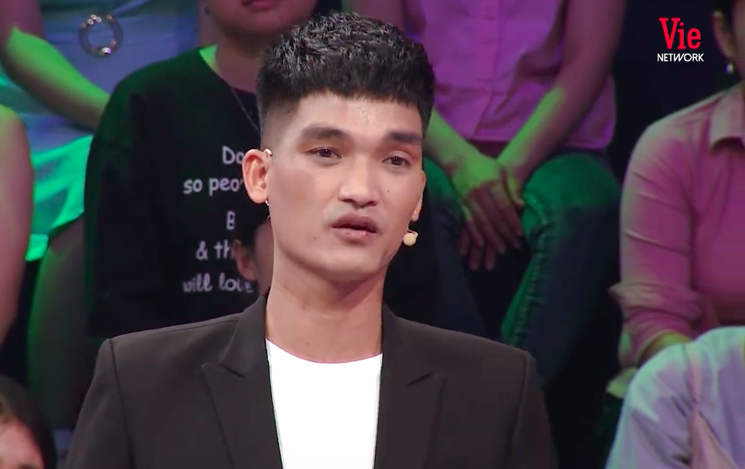 Ký ức vui vẻ: Mạc Văn Khoa suýt khóc kể chuyện vợ đi đẻ, MC Lại Văn Sâm rưng rưng rồi bật cười vì điều này  - Ảnh 3.