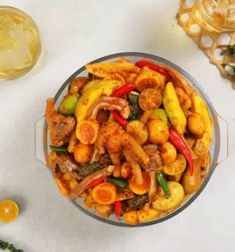Cuối tuần rảnh rang, chị em hãy vào bếp làm chân gà lắc thập cẩm ăn cho sướng miệng: Hương vị chua chua ngọt ngọt, dai giòn sật sật không thể không mê! - Ảnh 10.