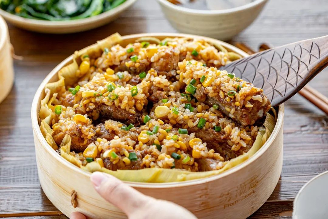 Tết năm nay cả nh&agrave; sẽ bất ngờ nếu bạn trổ t&agrave;i l&agrave;m m&oacute;n x&ocirc;i sườn vừa lạ vừa ngon n&agrave;y - Ảnh 9.