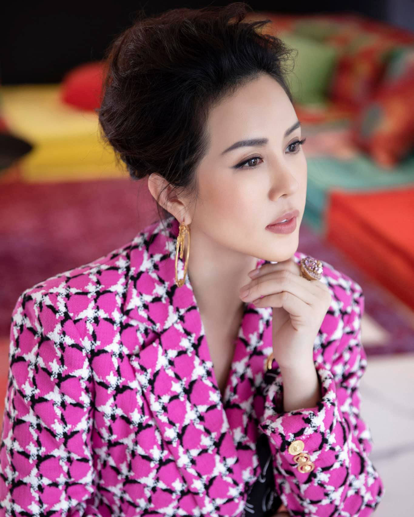 Nghi vấn Hoa hậu Thu Hoài bức xúc vì chồng Thu Phương chụp ảnh thi thể ca sĩ Vân Quang Long - Ảnh 5.