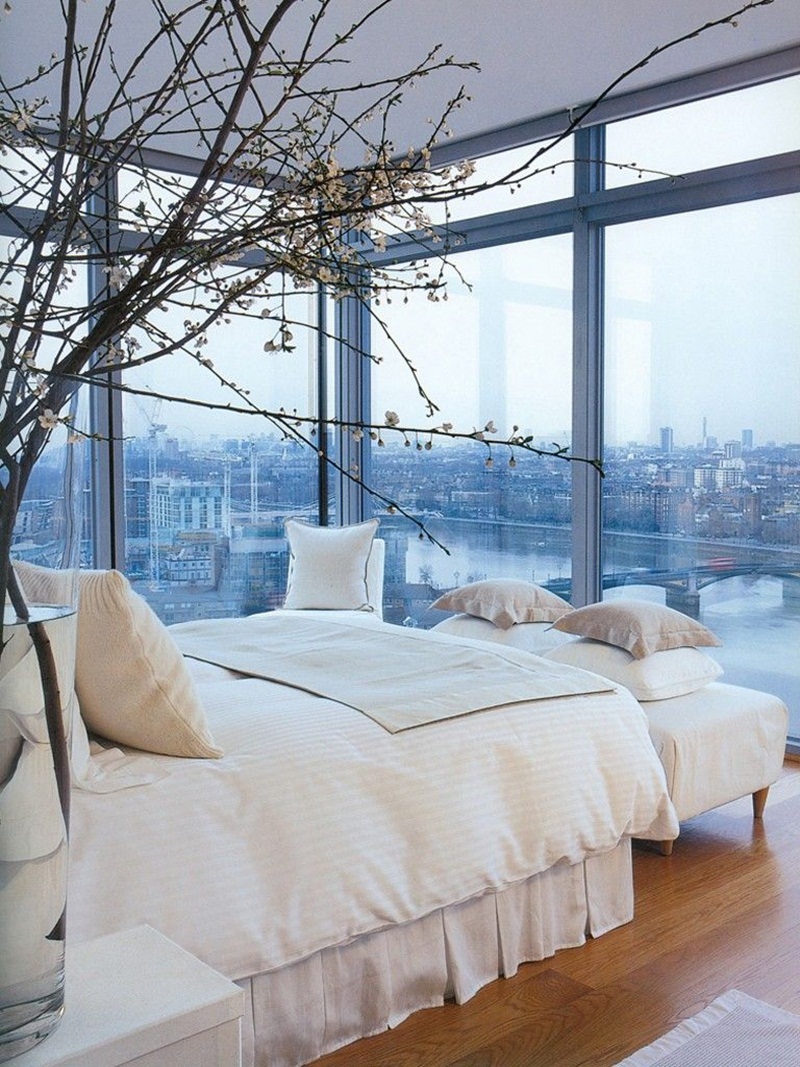 Tường kính phòng ngủ: Tường kính phòng ngủ được tạo ra để mang lại cho không gian một sự độc đáo và tối giản hóa. Với tường kính, bạn có thể tận hưởng tầm nhìn thoáng đãng và tăng cường độ sáng cho phòng ngủ của mình, tạo nên một không gian sống đẹp mắt và thư giãn.