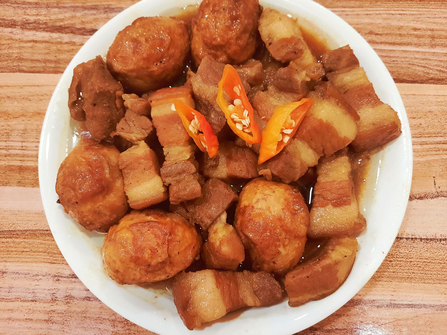 Mẹ 9X m&aacute;ch chị em b&iacute; quyết l&agrave;m thịt kho t&agrave;u "đỉnh của ch&oacute;p" thịt mềm rục, mỡ trong veo m&agrave; kh&ocirc;ng hề n&aacute;t - Ảnh 7.