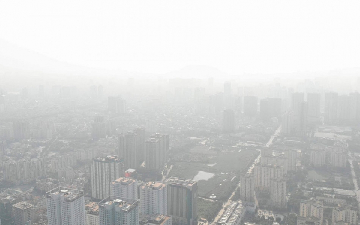 Nguyên nhân không khí Hà Nội “rất xấu” trong những ngày đầu năm 2021 - Ảnh 1.