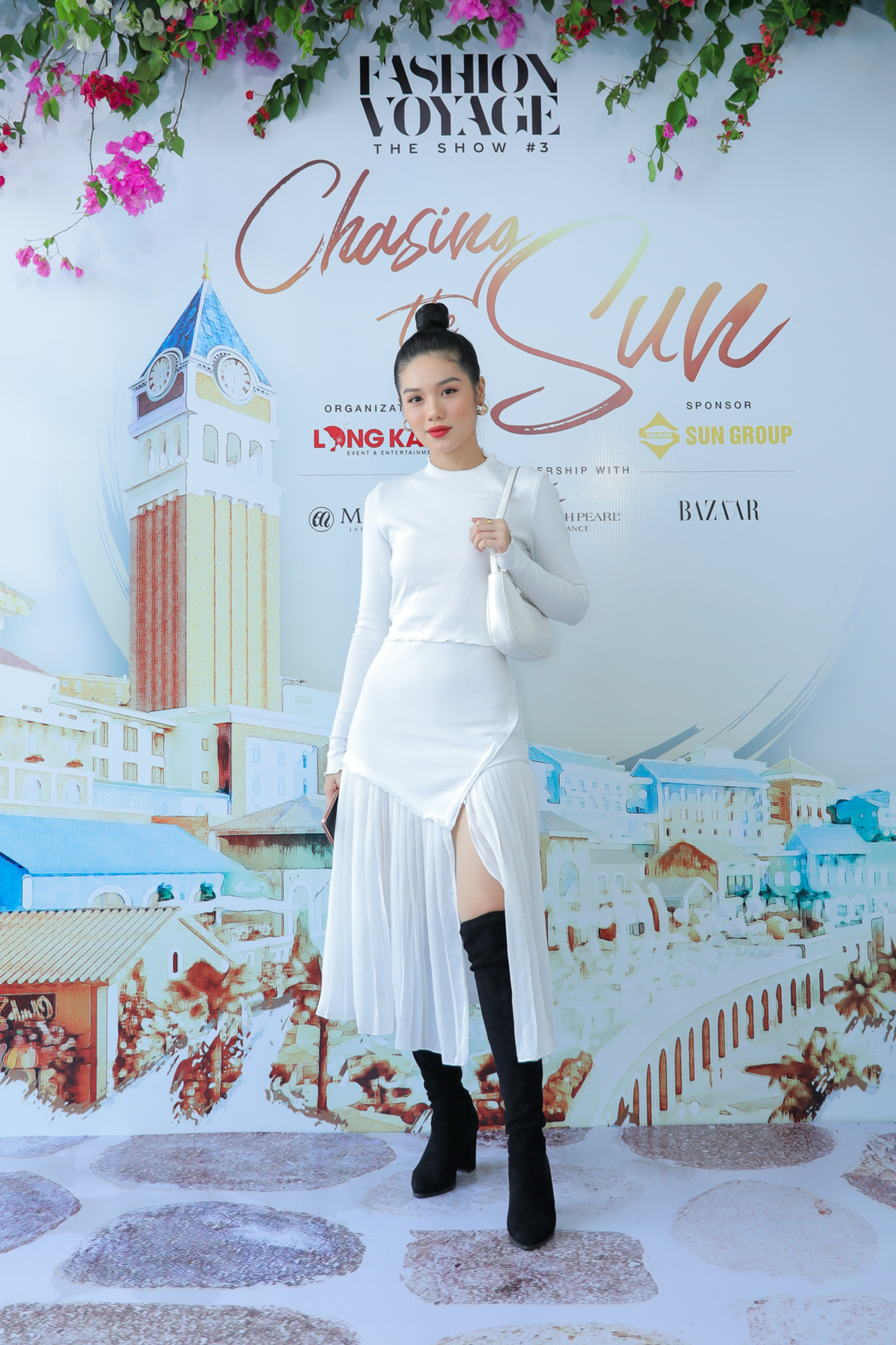 Mix & Phối - Thanh Hằng diện cả cây đồ hiệu, khoe kiểu tóc mới lạ mắt đi dự họp báo thời trang - chanvaydep.net 3 Mix & Phối - Thanh Hằng diện cả cây đồ hiệu, khoe kiểu tóc mới lạ mắt đi dự họp báo thời trang - chanvaydep.net 3